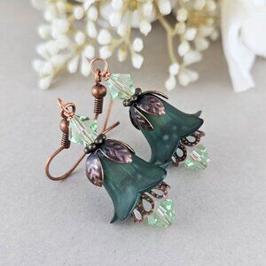 Handmade Green Floral Lucite Crystal Earrings - BRAND NEW